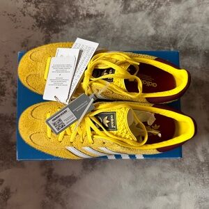 Adidas Gazelle Indoor Bright Yellow Collegiate Burgundy